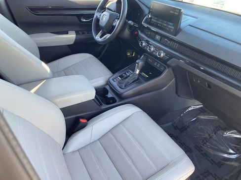 Used 2024 Honda CR-V EX-L image 10