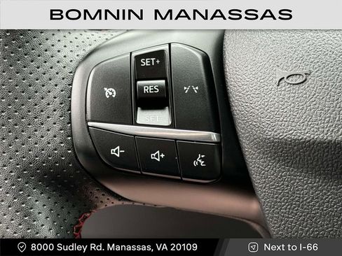 Used 2025 Ford Escape ST-Line image 10