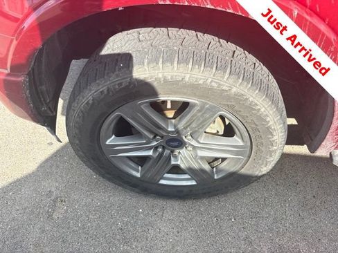 Used 2018 Ford F150 XLT w/ Equipment Group 302A Luxury AWD/4WD image 18