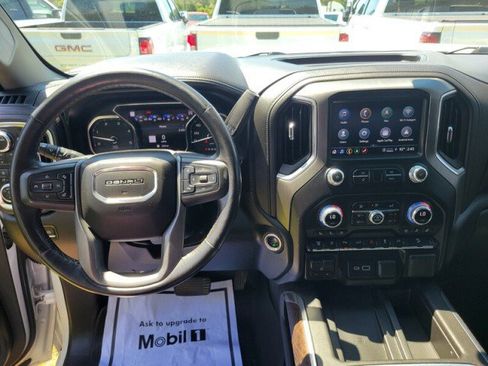 Used 2022 GMC Sierra 2500 Denali w/ Denali Ultimate Package AWD/4WD image 13