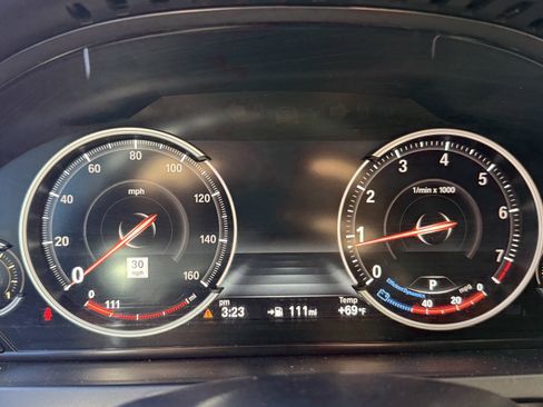 Used 2014 BMW 750Li image 18