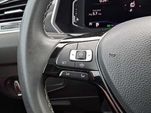 Used 2021 Volkswagen Tiguan SEL image 27