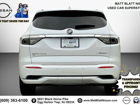 Used 2023 Buick Enclave Avenir AWD/4WD image 3