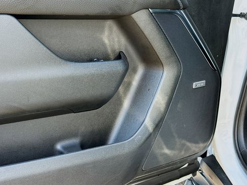Used 2024 GMC Yukon XL Denali RWD image 25