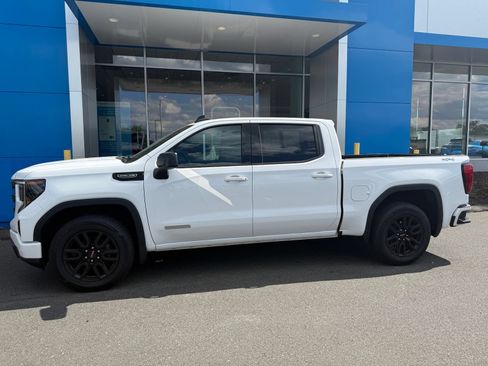 Used 2022 GMC Sierra 1500 Elevation w/ Preferred Package AWD/4WD image 11