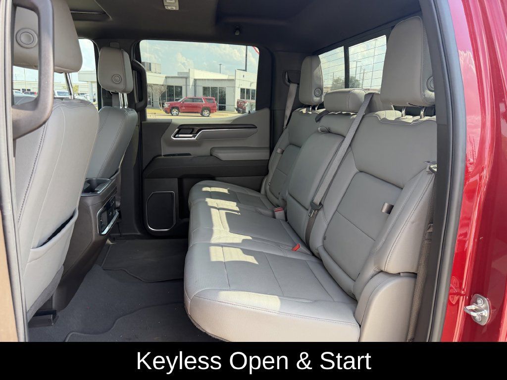 Used 2024 GMC Sierra 1500 SLT AWD/4WD image 35