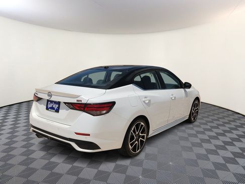 Used 2024 Nissan Sentra SR w/ SR Premium Package FWD image 4