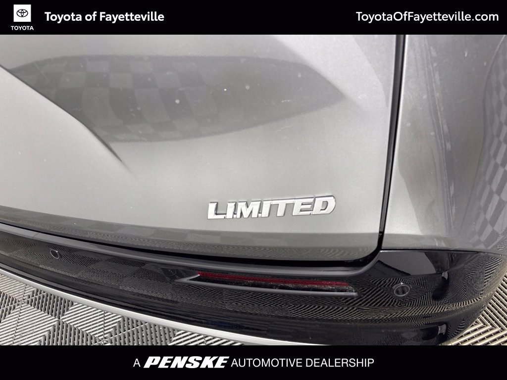 New 2026 Toyota Sienna Limited FWD image 6