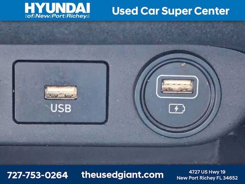 Used 2023 Hyundai Elantra SEL w/ Convenience Package FWD image 22