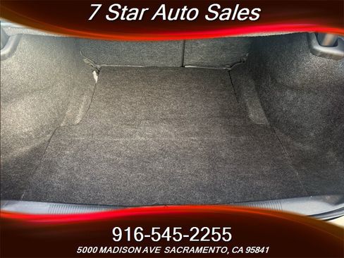 Used 2013 Dodge Charger SE image 16