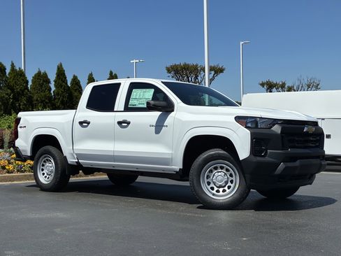 New 2026 Chevrolet Colorado W/T w/ Advanced Trailering Package AWD/4WD image 2