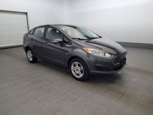 Used 2019 Ford Fiesta SE w/ Cold Weather Package FWD image 11