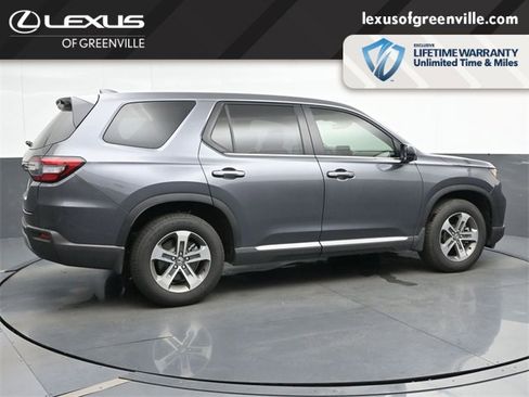 Used 2025 Honda Pilot EX-L image 8