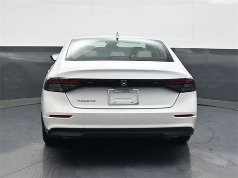 Used 2023 Honda Accord LX image 5
