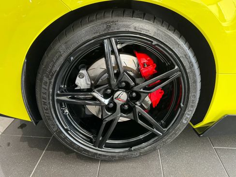 Used 2023 Chevrolet Corvette Stingray Coupe w/ Z51 Performance Package RWD image 41