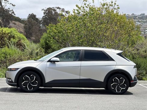 Used 2023 Hyundai Ioniq 5 SEL AWD/4WD image 3