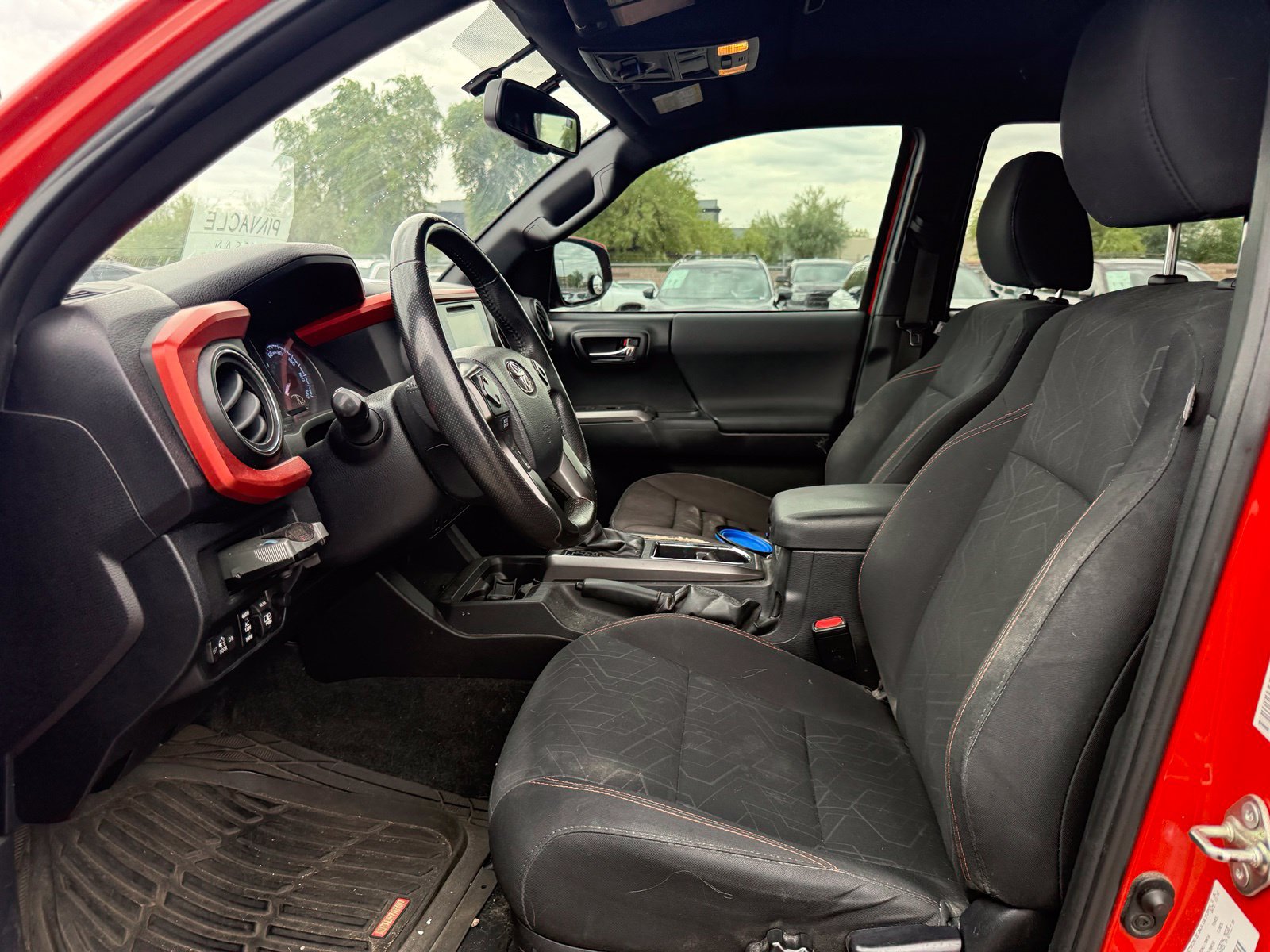 Used 2017 Toyota Tacoma TRD Off-Road AWD/4WD image 14