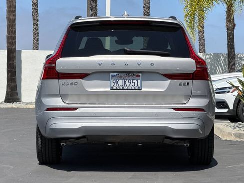 Certified 2023 Volvo XC60 B5 Core w/ Climate Package AWD/4WD image 4