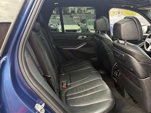 Used 2019 BMW X5 xDrive50i w/ M Sport Package AWD/4WD image 21