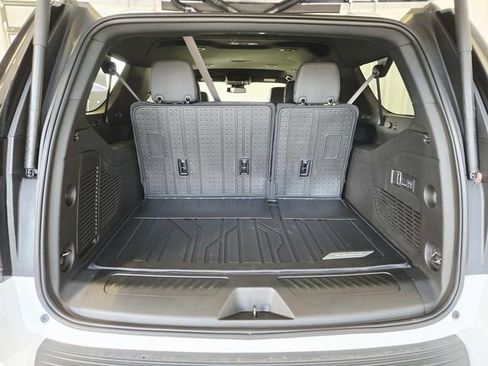 New 2026 Chevrolet Suburban LT w/ Comfort Package image 6