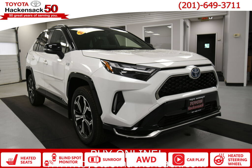 Used 2022 Toyota RAV4 XSE w/ Weather Package AWD/4WD image 1