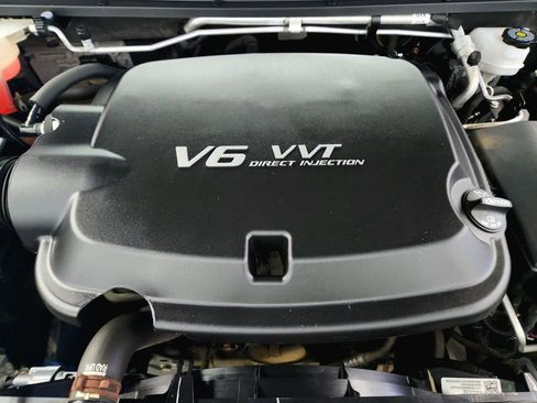 Used 2021 Chevrolet Colorado Z71 AWD/4WD image 36