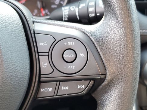 Certified 2022 Toyota RAV4 XLE image 23