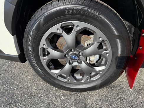 Used 2021 Subaru Crosstrek 2.5i Sport w/ Moonroof Package image 22