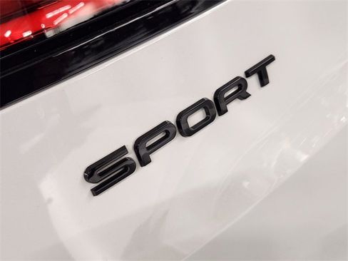 New 2026 Land Rover Range Rover Sport Dynamic SE image 13