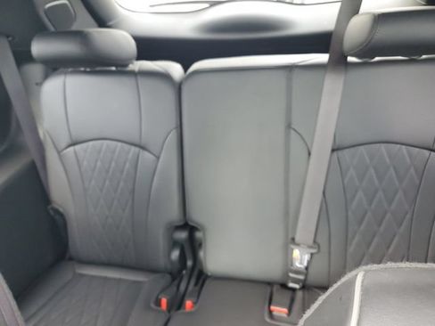 Used 2022 Buick Enclave Avenir w/ Trailering Package, 5000 lbs. AWD/4WD image 11