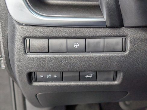 Used 2021 Nissan Rogue SV w/ Premium Package image 21