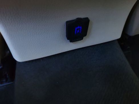 Used 2024 Toyota Camry LE image 11