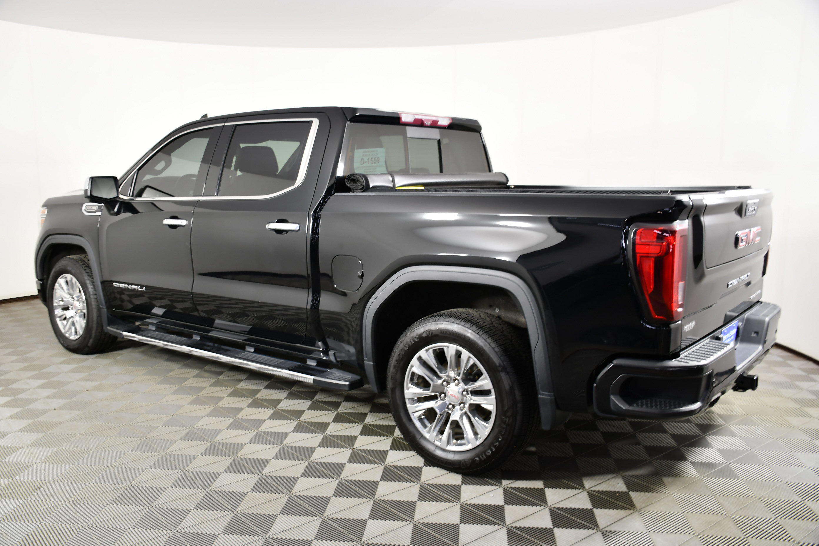 Used 2021 GMC Sierra 1500 Denali w/ Technology Package AWD/4WD image 7