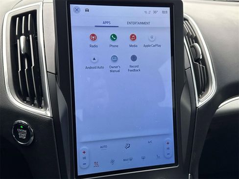 Used 2024 Ford Edge Titanium image 22