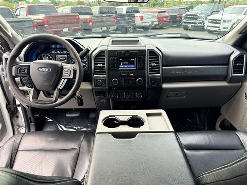 Used 2017 Ford F250 XLT w/ Camper Package AWD/4WD image 21