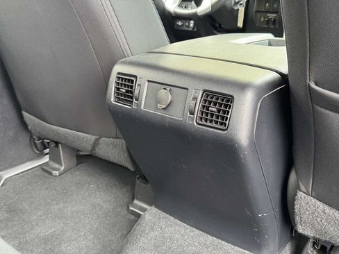 Used 2018 Toyota Tundra SR5 w/ SR5 Upgrade Package RWD image 19