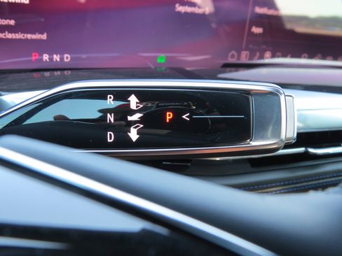 New 2025 Cadillac Escalade IQ Sport 1 w/ LPO, ONYX Package image 28