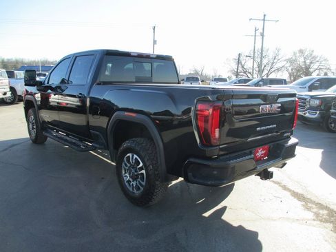 Certified 2022 GMC Sierra 2500 AT4 w/ AT4 Preferred Package image 10