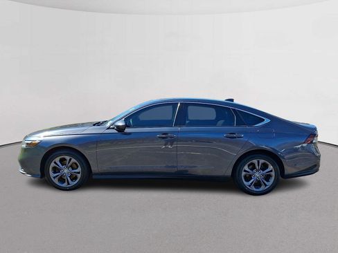 Certified 2023 Honda Accord EX image 6