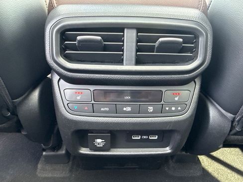 Certified 2023 Honda Pilot Elite image 20