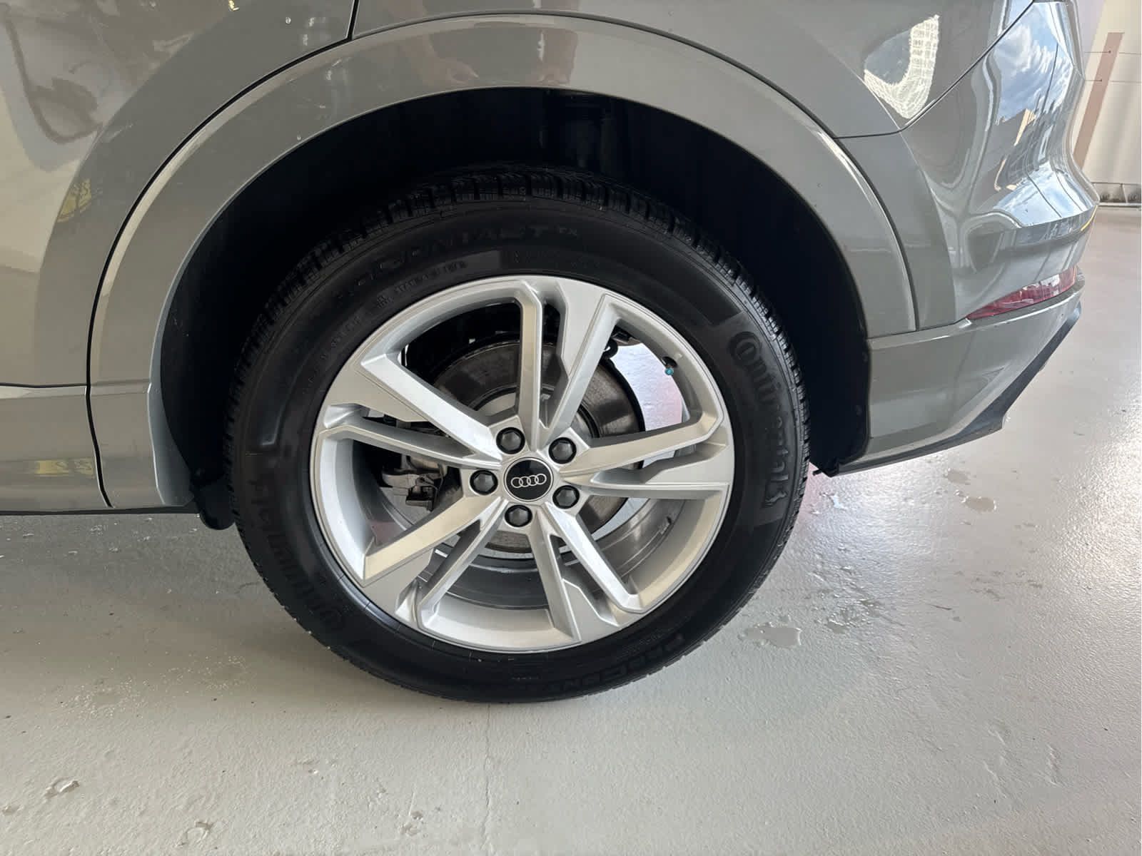 Used 2024 Audi Q3 2.0T Premium w/ Convenience Package AWD/4WD image 7