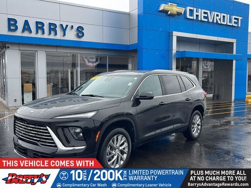 Used 2025 Buick Enclave Preferred image 1