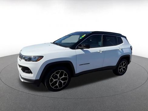 Used 2025 Jeep Compass Limited AWD/4WD image 7