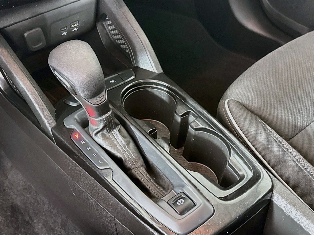 Used 2025 Chevrolet TrailBlazer LT FWD image 17
