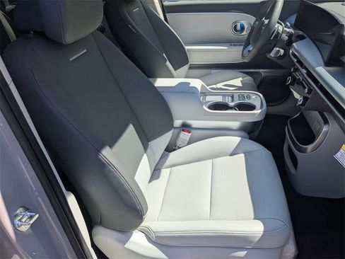 New 2026 Hyundai Ioniq 9 Limited image 22