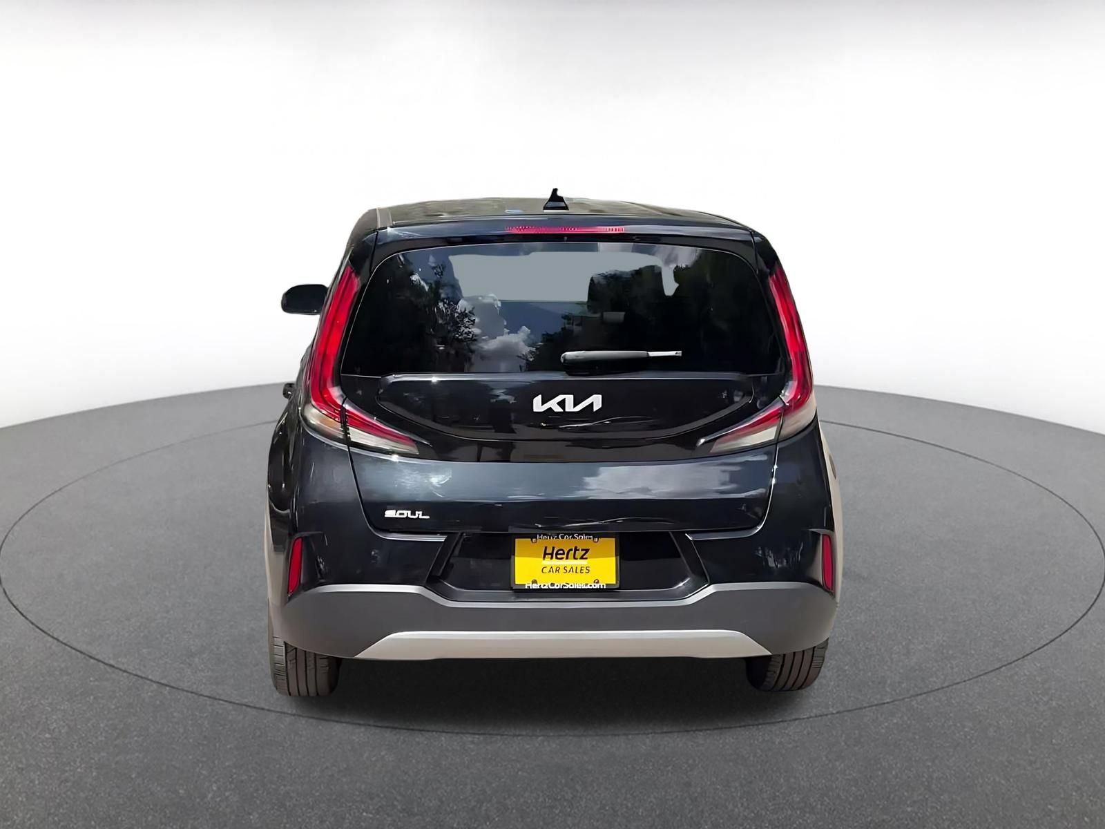 Used 2025 Kia Soul LX w/ LX Technology Package FWD image 12