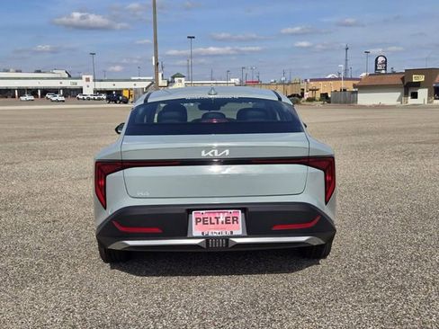 New 2026 Kia K4 EX image 5