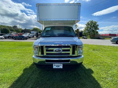 New 2024 Ford E-450 and Econoline 450 Super Duty w/ Power Windows & Locks Group image 9