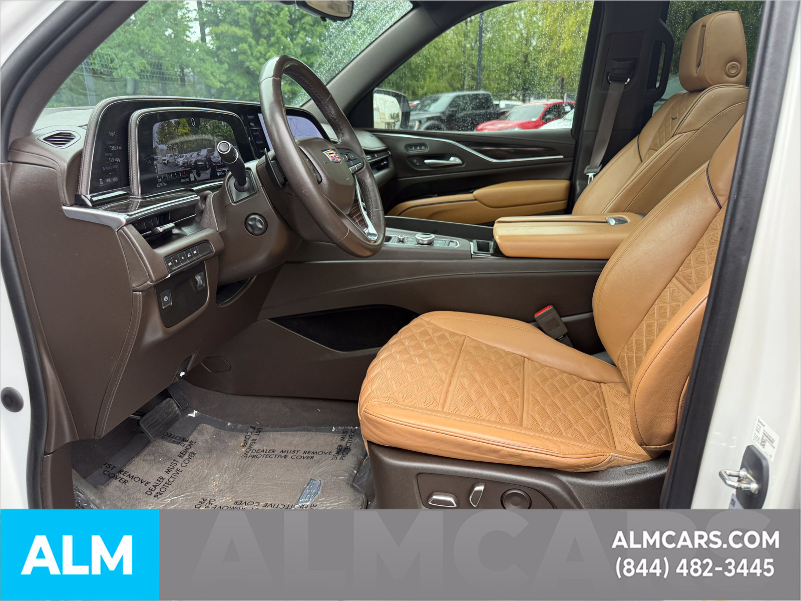 Used 2022 Cadillac Escalade Premium Luxury AWD/4WD image 17
