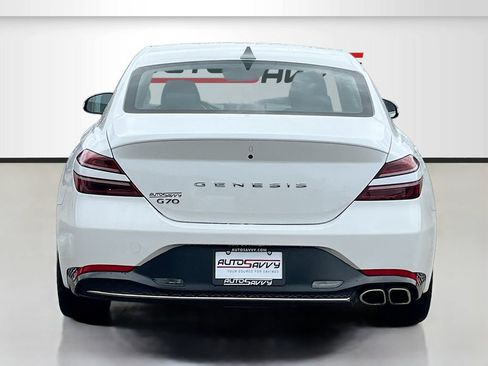 Used 2022 Genesis G70 2.0T RWD image 6